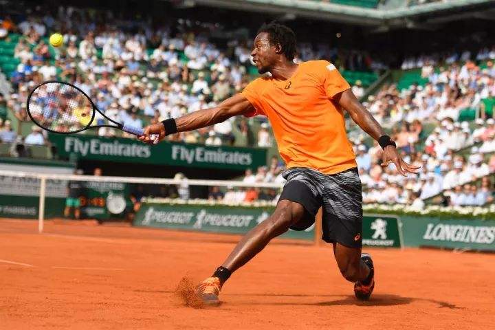  冲浪赛场再起风云：岭南赤兔队小胜江南火箭队，脚步移动更到位回归即成焦点-贝博官方入口