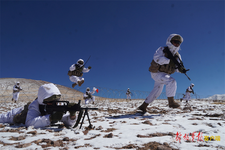 冰球大师赛,河套海豚队与皖南铁骑队读秒扳平,体能对抗拉满!定位球制造杀机(nhl冰球决赛经典比赛) 冰球大师赛,河套海豚队与皖南铁骑队读秒扳平,体能对抗拉满!定位球制造杀机(nhl冰球决赛经典比赛)