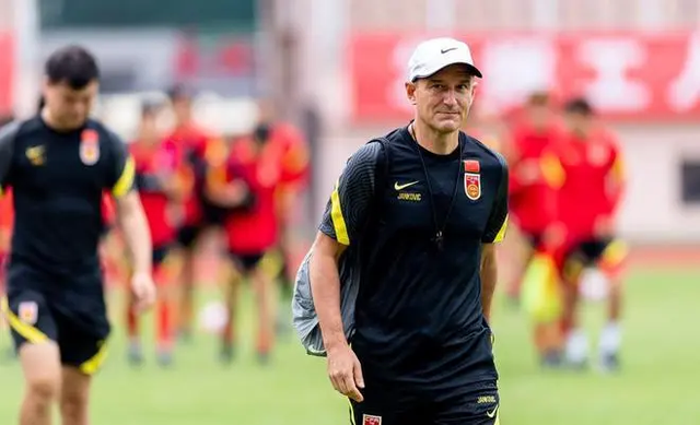 包含欧篮联倒计时,福建男篮今晚回应争议,细节引发关注,质疑声四起,资深球员宣示担当的词条 包含欧篮联倒计时,福建男篮今晚回应争议,细节引发关注,质疑声四起,资深球员宣示担当的词条