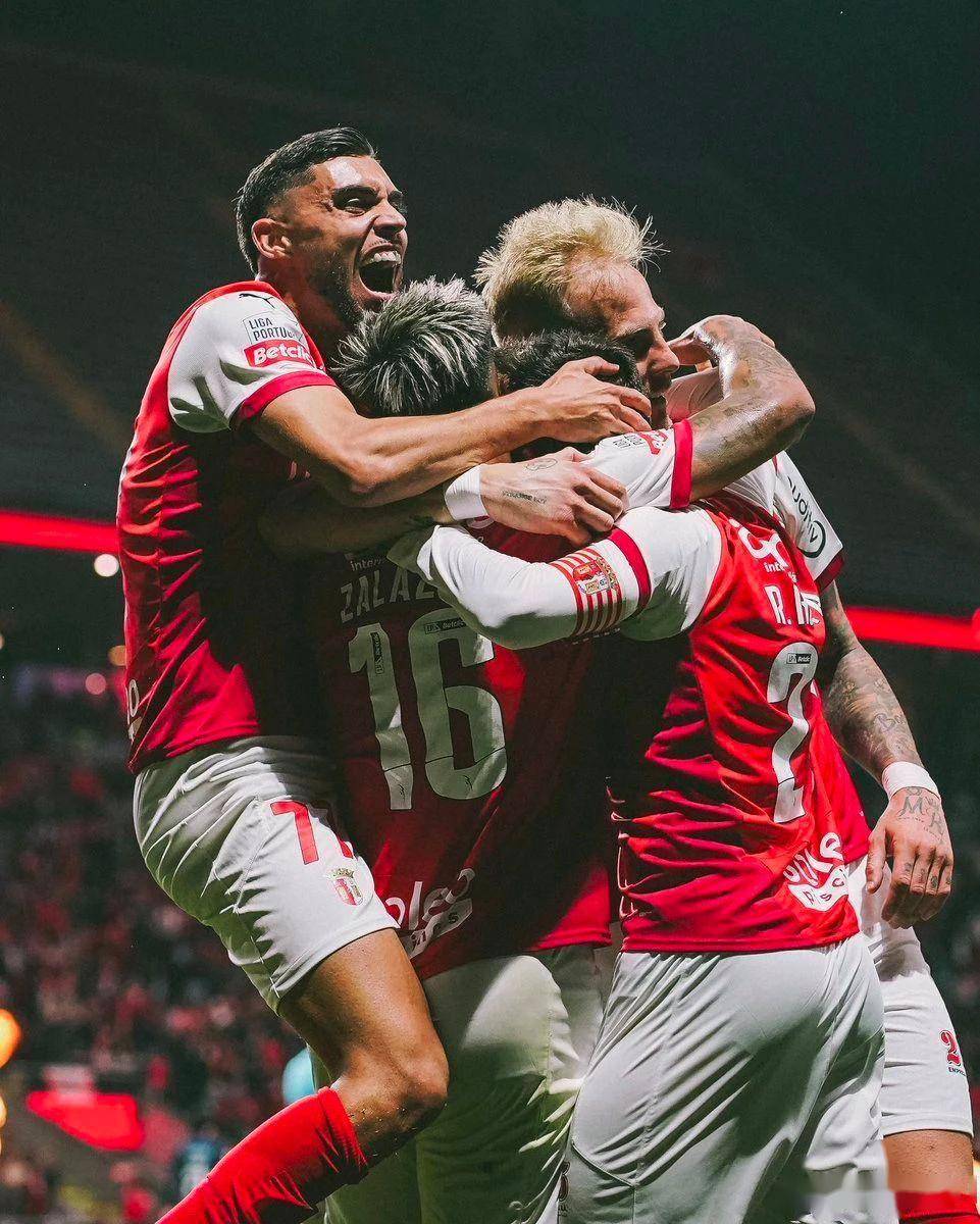 葡超赛后再迎强敌，尤文图斯队长鼓劲，主帅态度——更衣室稳定，更衣室氛围转暖的简单介绍-贝博官方网址