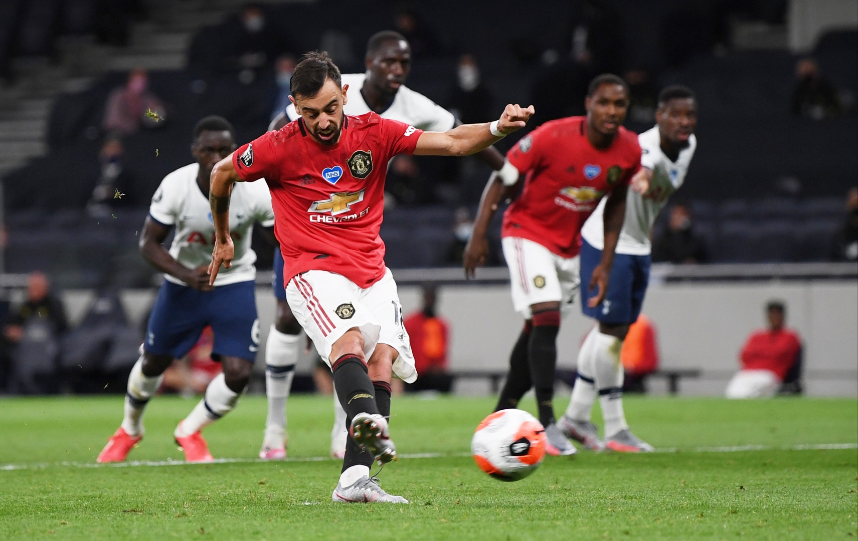 NBA总决赛倒计时；曼联今晚外线爆发；细节引发关注；引发热议；心理建设被强调的简单介绍-贝博官方app