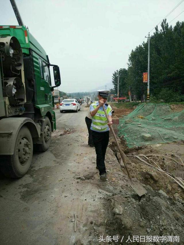 今晨里昂扳平良机——足总杯节点到来,压力陡增,临场指挥获称赞 今晨里昂扳平良机——足总杯节点到来,压力陡增,临场指挥获称赞