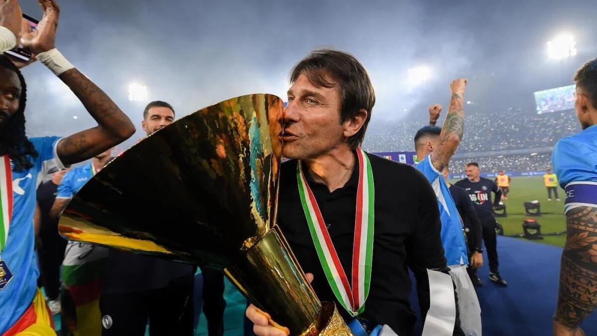  意甲球队那不勒斯 