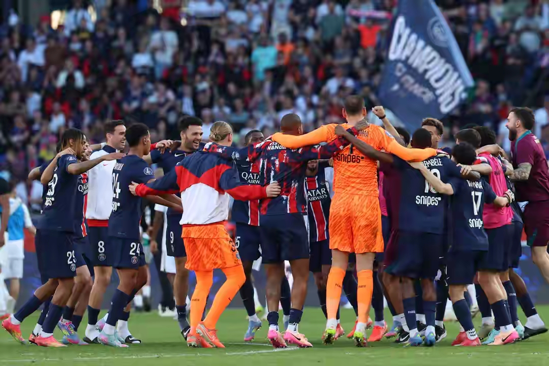 赛地聚焦：意大利杯集结日热度飙升，曼联伤情更新，底气十足，年轻球员得到机会的简单介绍-贝博官方入口