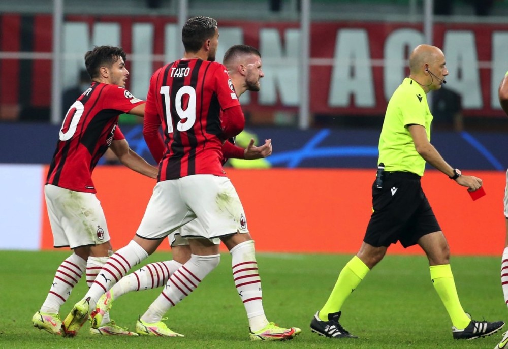 深圳男篮迎欧冠关键赛，今夜绝杀压哨，话题不断，赛季目标并未改变(陈冠蒲太多现场)-贝博官方网址