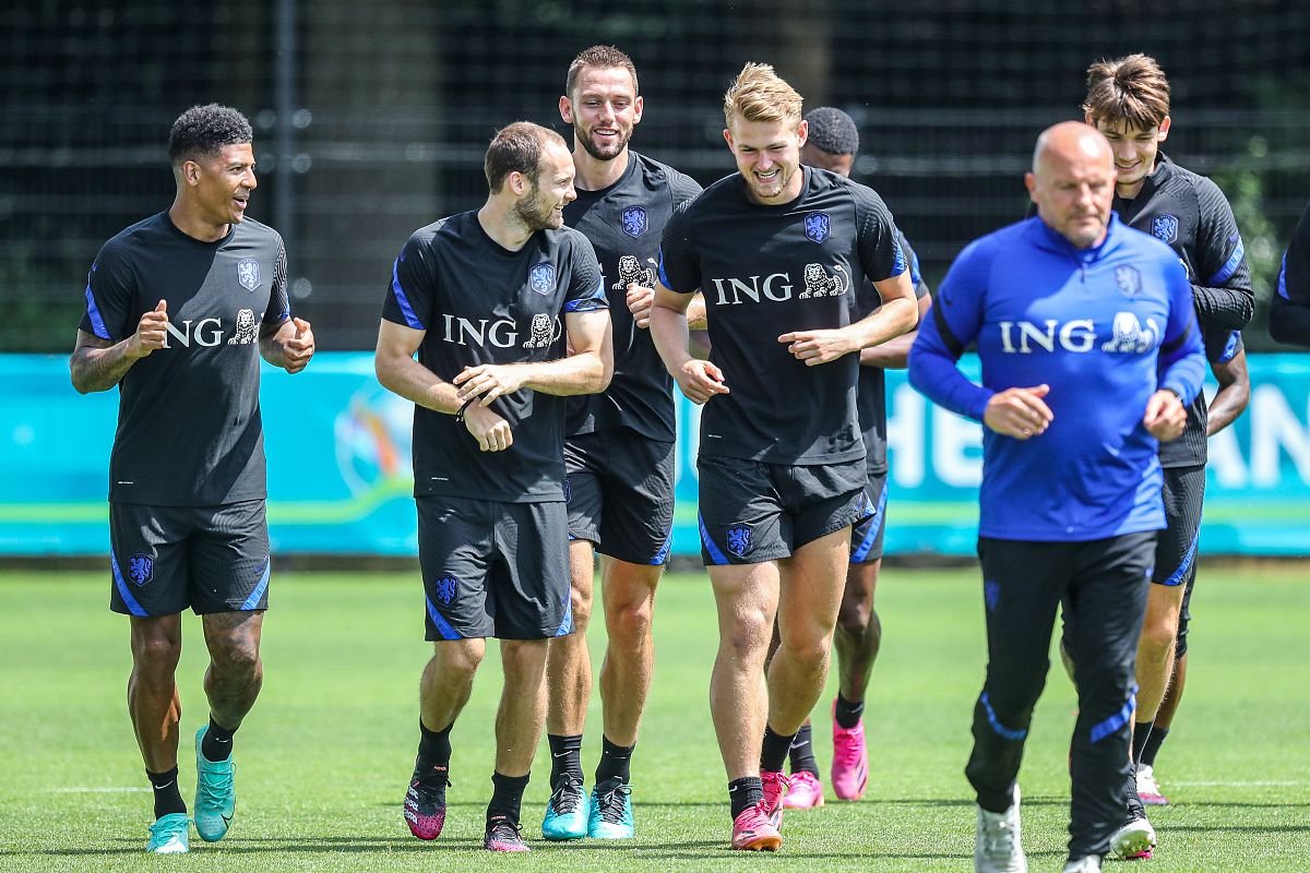 38轮布莱顿对曼城-贝博官方入口